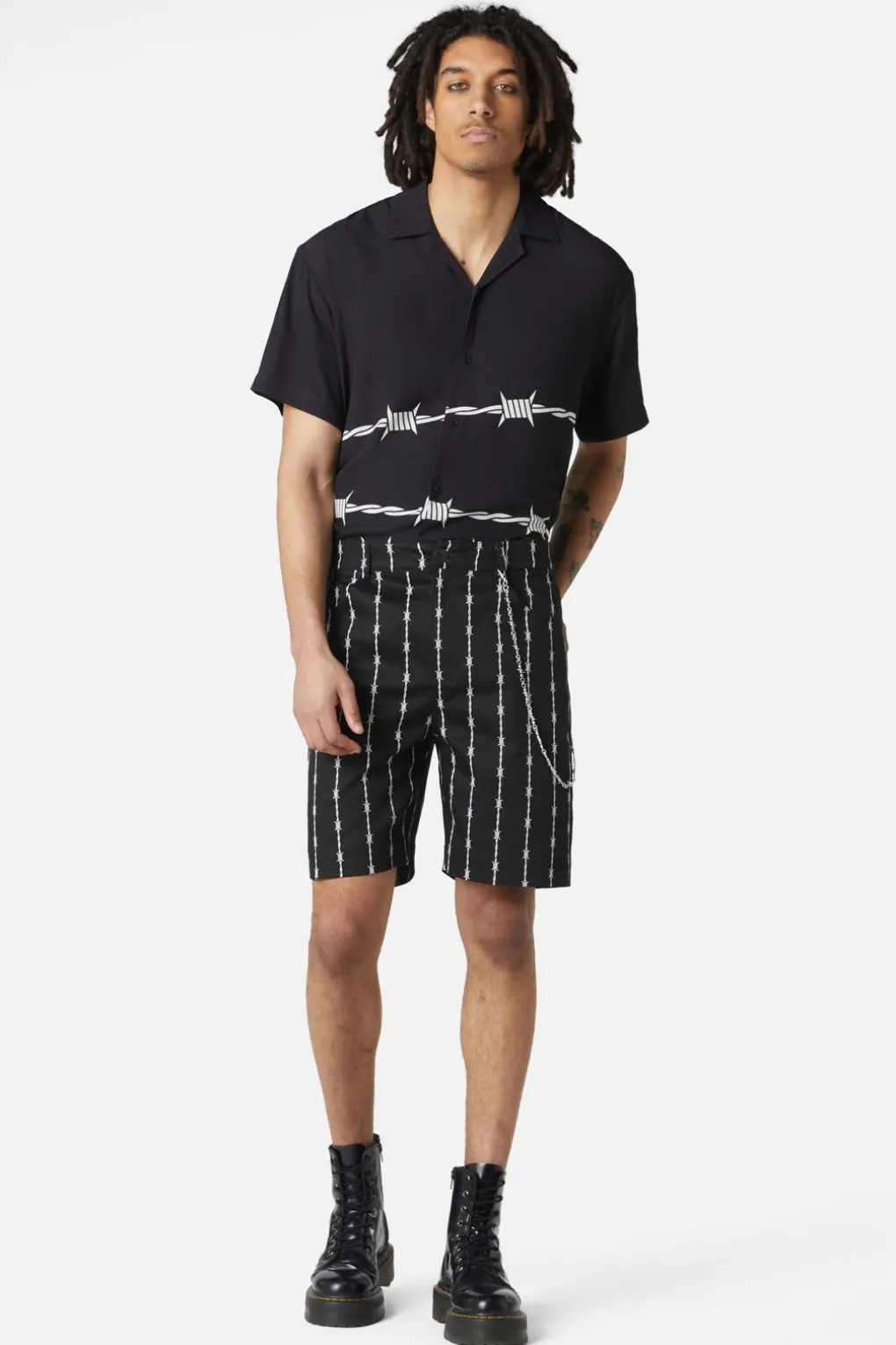 Barbed Wire Chain Short