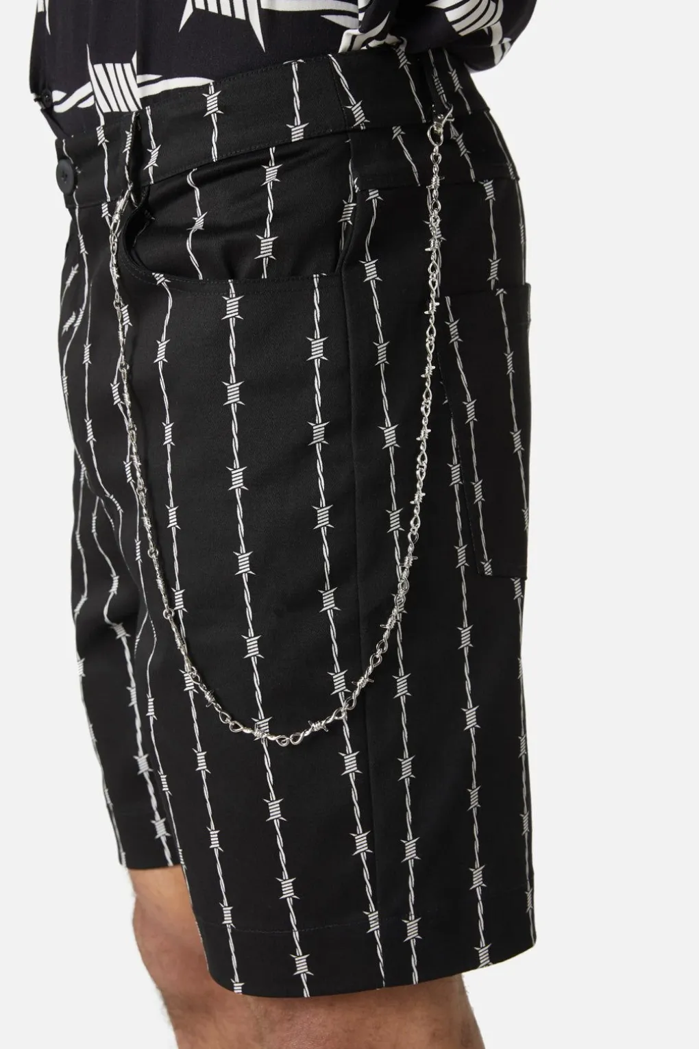 Barbed Wire Chain Short