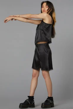 Bed Of Roses Skirt