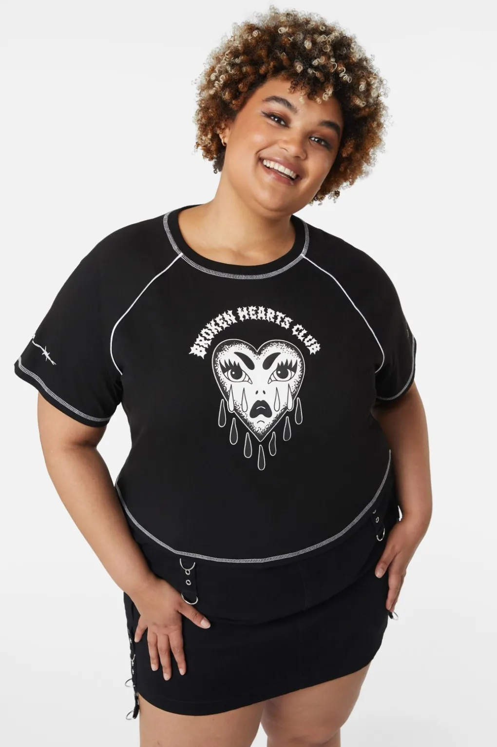 Curve Broken Hearts Crop Raglan