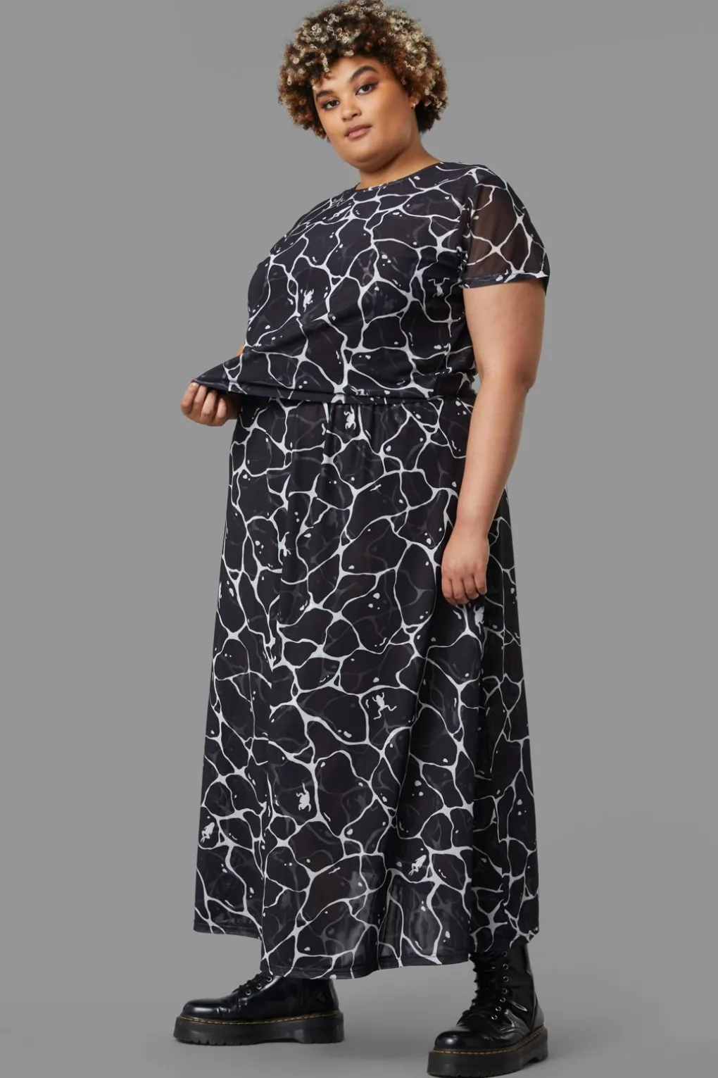 Curve Lily Pad Top