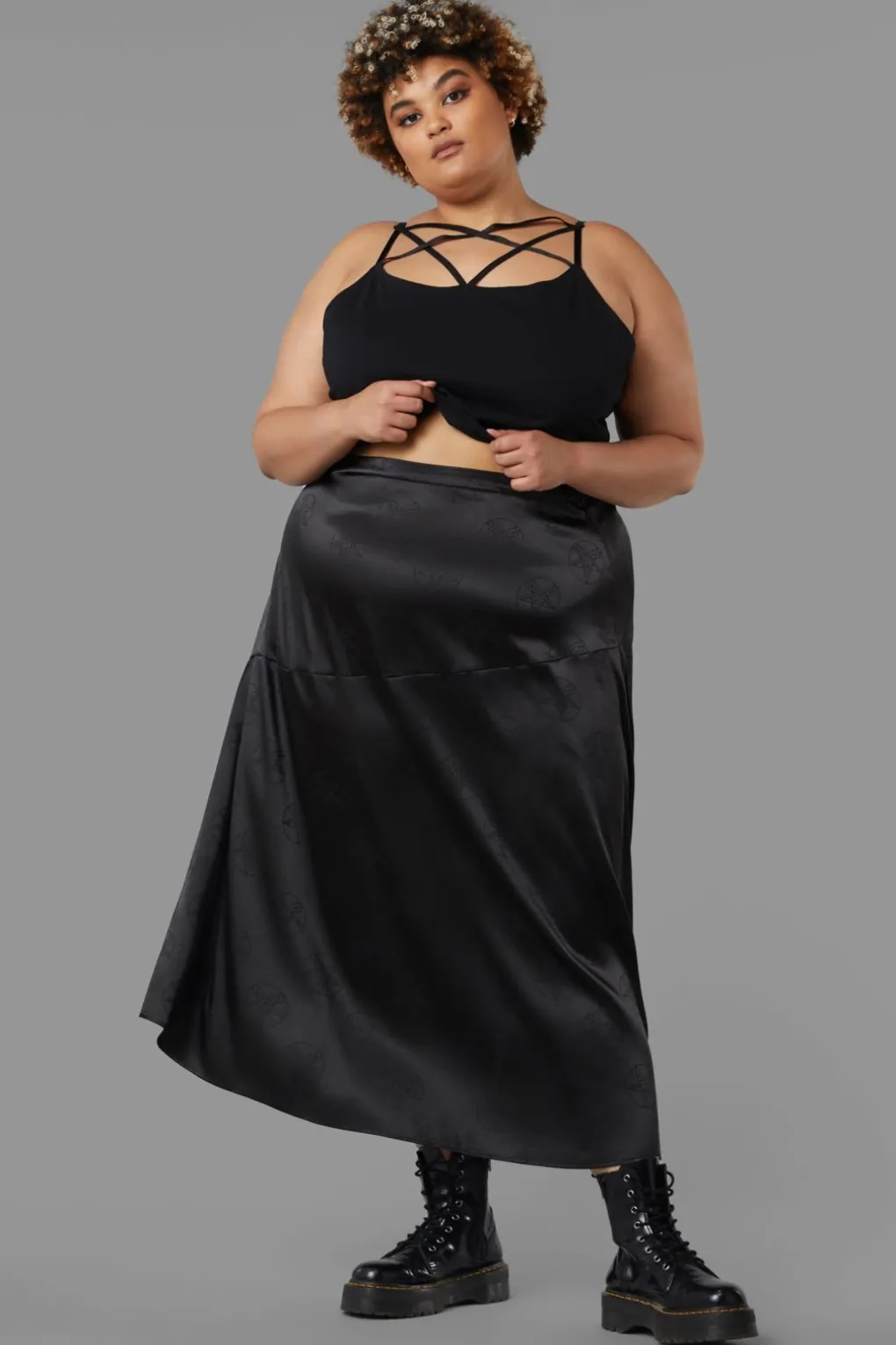 Curve Pentagram Skirt