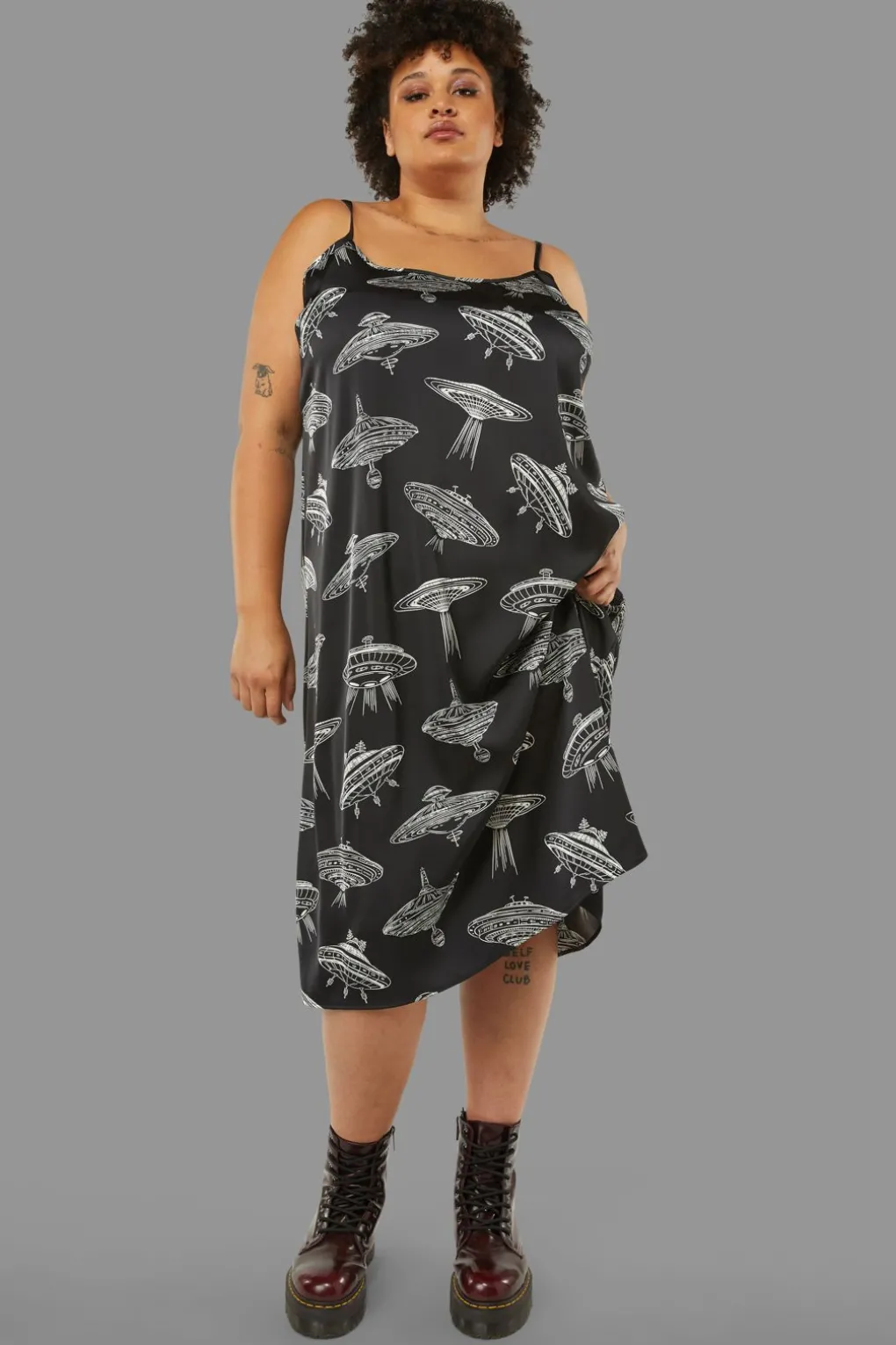 Curve Ufo Dress