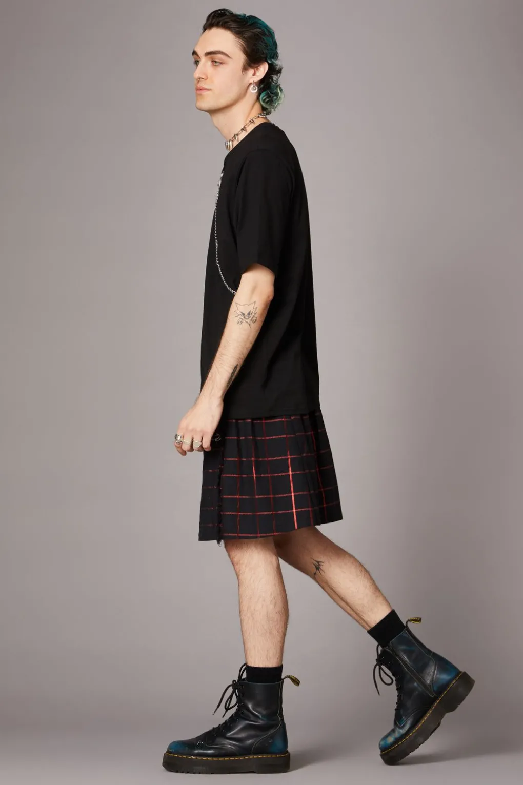 Grunge Chain Tee
