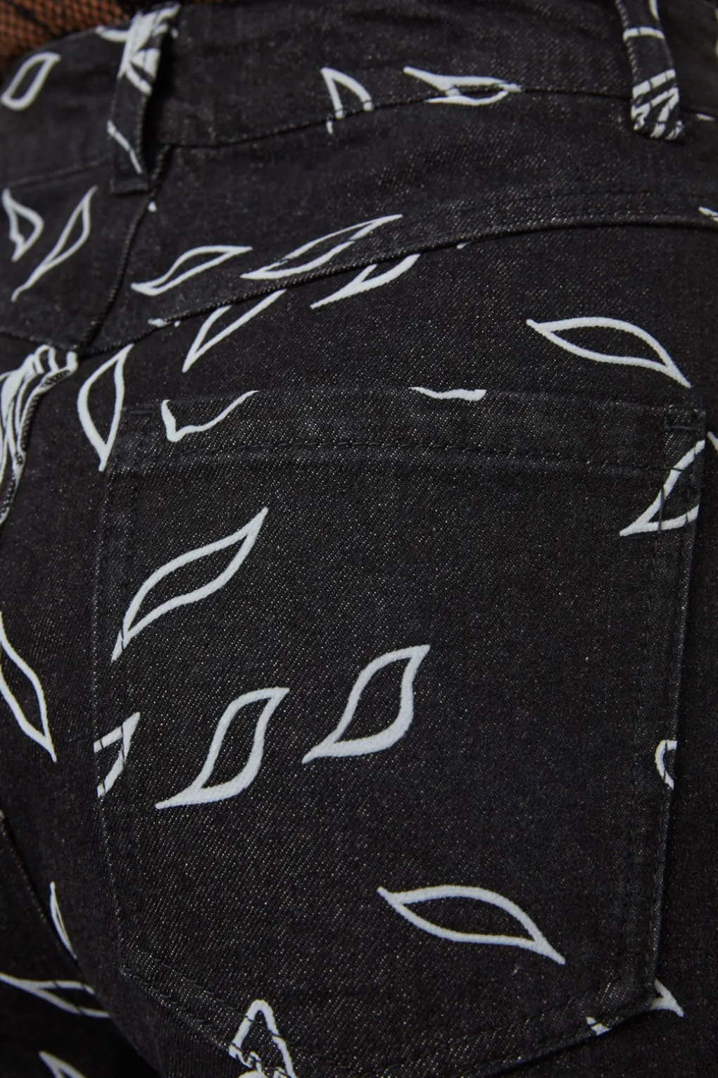 Larvae Flocked Pant