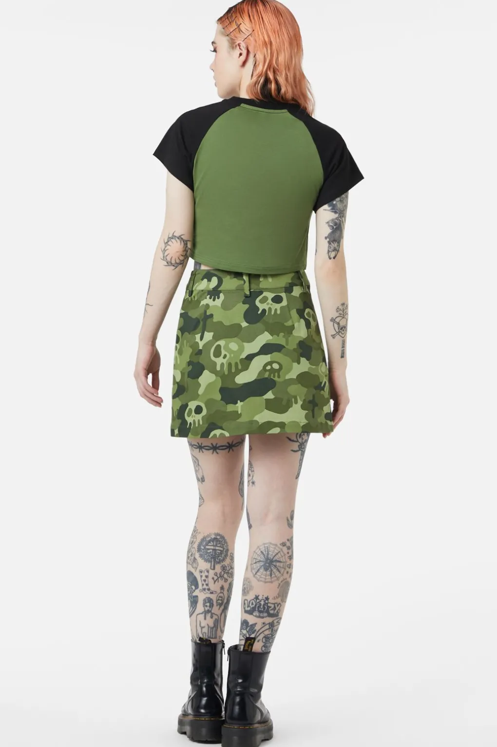 Nook Of The Garden Placement Tee