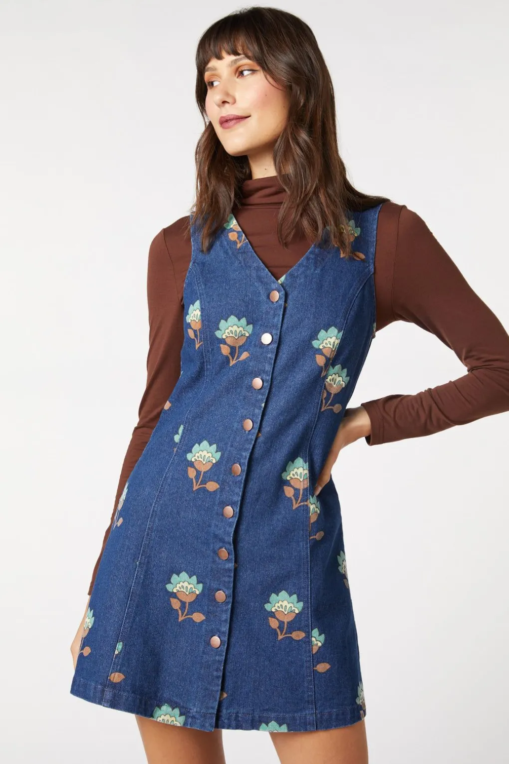 Retro Flora Pinny