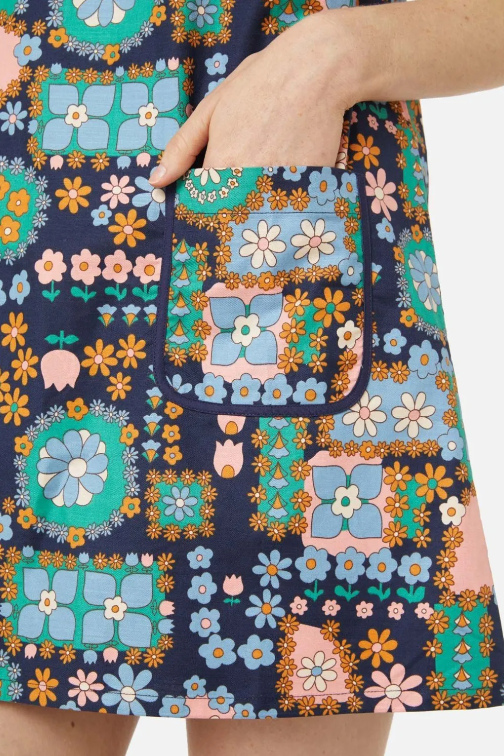 Sunny Retro Shift Dress